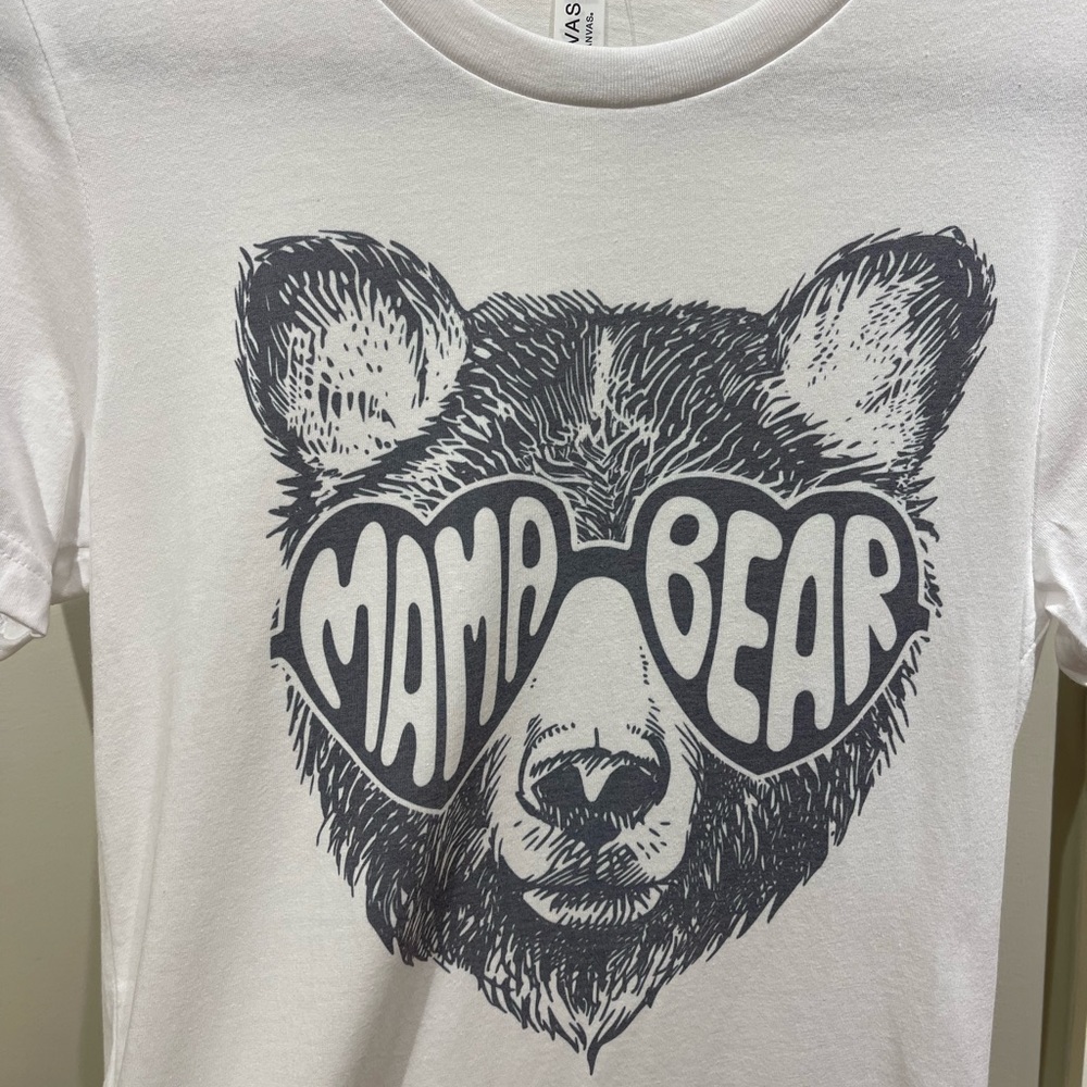 NWOT White & Grey Cute Mother Mama Bear Short Sleeve Graphic Tee - Picture 5 of 5